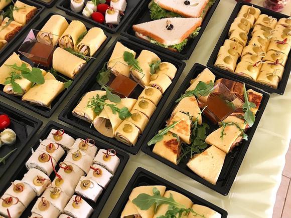 Фуршетный сет стандарт на 31-35 персон в Волгограде