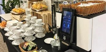 Кофе-брейк с обслуживанием премиум на 250-300 персон